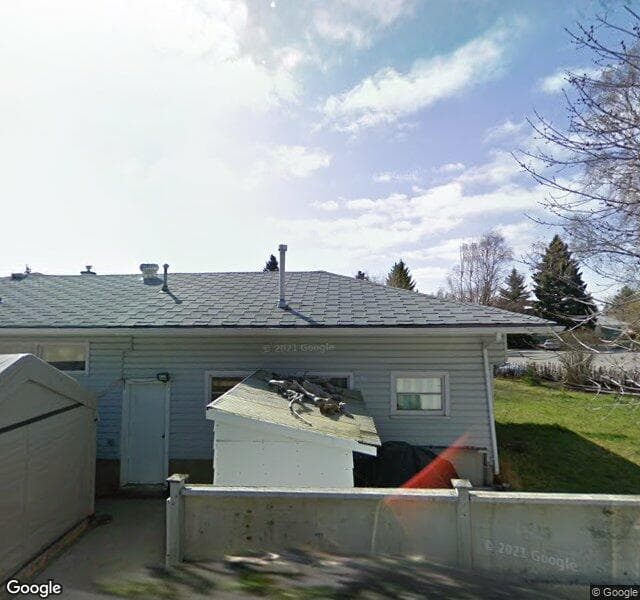 Street view of 10 Simons Crescent NW, Calgary