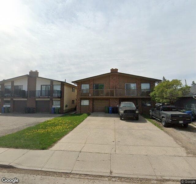 Street view of 525B 27 Avenue NE, Calgary