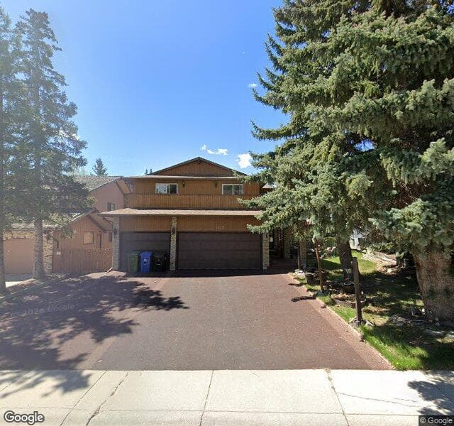 Street view of 1019 Edgemont Road NW, Calgary