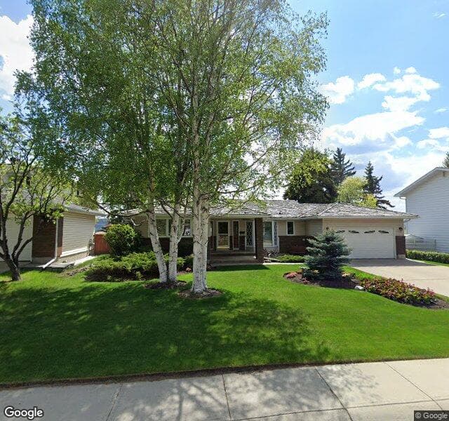 Street view of 152 Varsity Crescent NW, Calgary