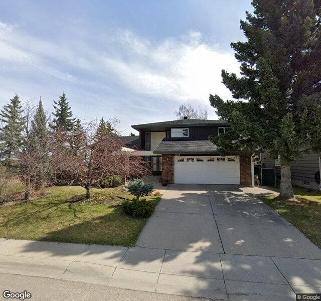 Street view of 3382 Oakwood Drive SW, Calgary