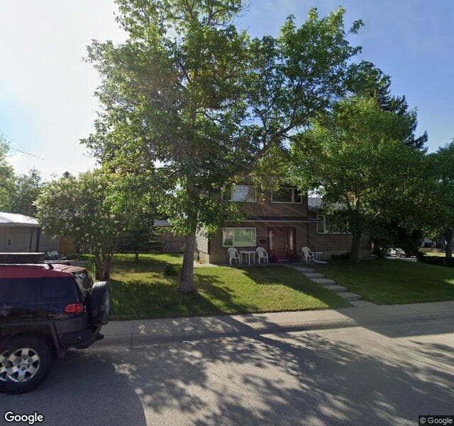 Street view of 4204 Chippewa Road NW, Calgary