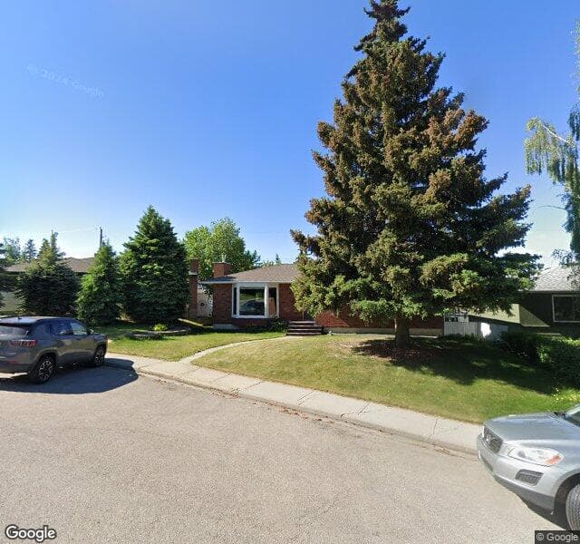 Street view of 4012 Chatham Place NW, Calgary