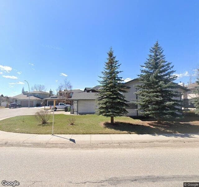 Street view of 808 Douglas Woods Place SE, Calgary
