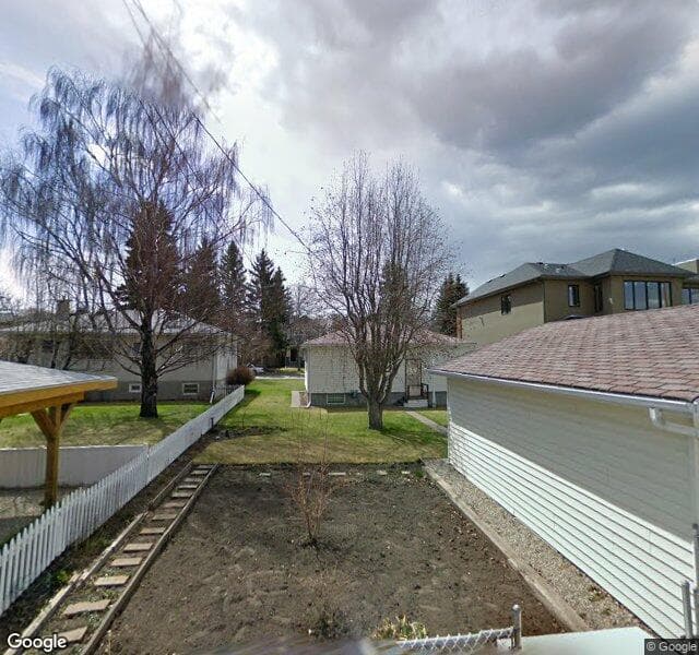 Street view of 532 29 Avenue NW, Calgary