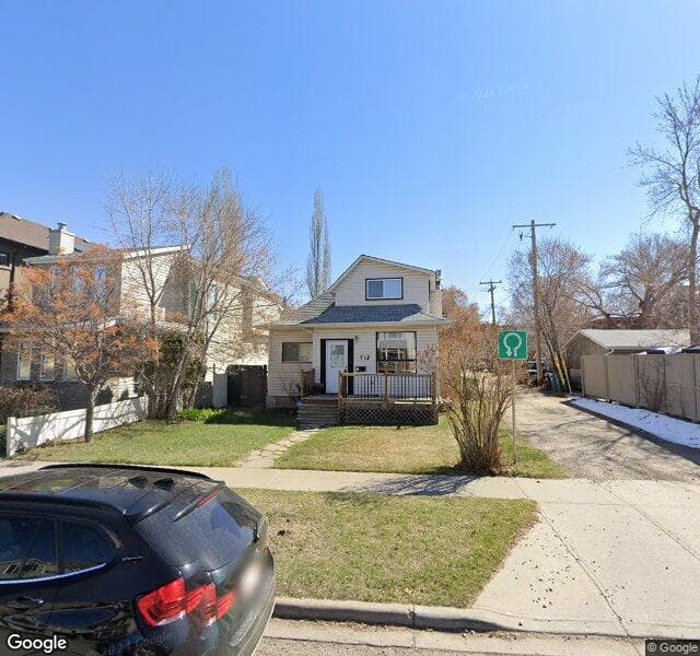 Street view of 712 4 Street NW, Calgary