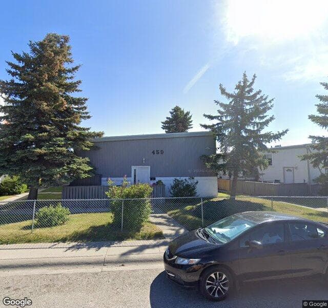 Street view of 5-455 Huntsville Crescent NW, Calgary