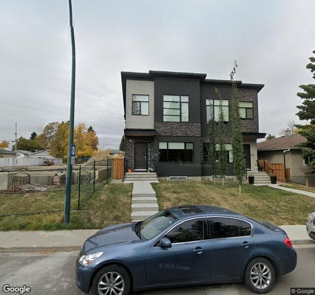 Street view of 923 42 Street SW, Calgary