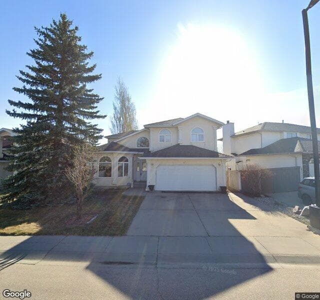 Street view of 907 Ormsby Wynd NW, Edmonton