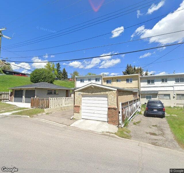 Street view of 320 Garry Crescent NE, Calgary