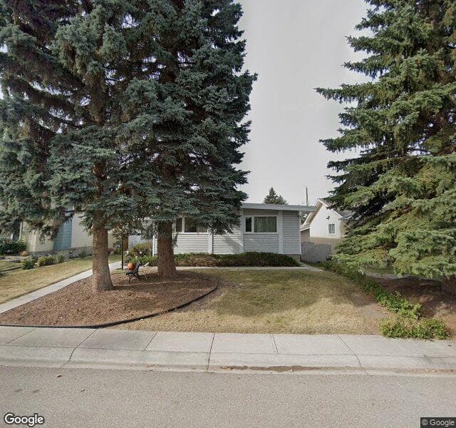 Street view of 1172 Lake Sundance Crescent SE, Calgary