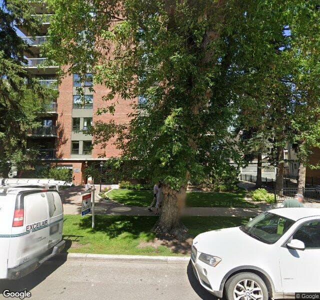 Street view of 440-540 14 Avenue SW, Calgary