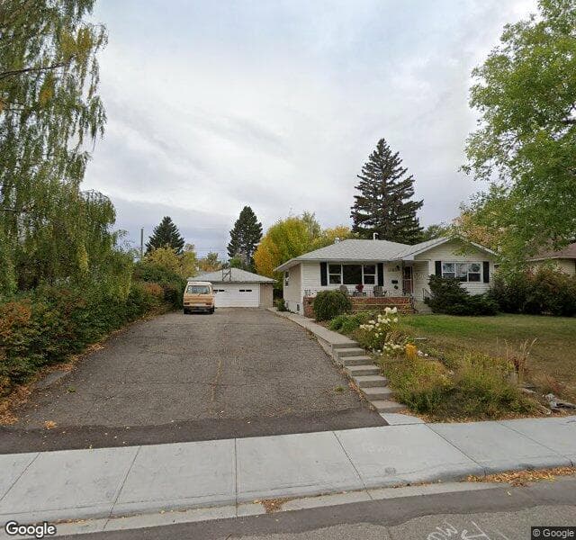 Street view of 1525 21 Street NW, Calgary