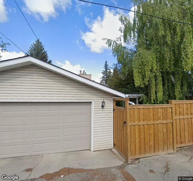 Street view of 220 Silver Ridge Crescent NW, Calgary