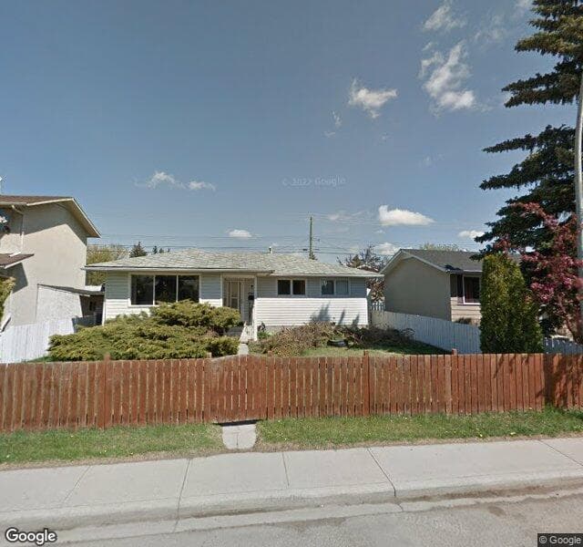 Street view of 5564 5 Avenue SE, Calgary