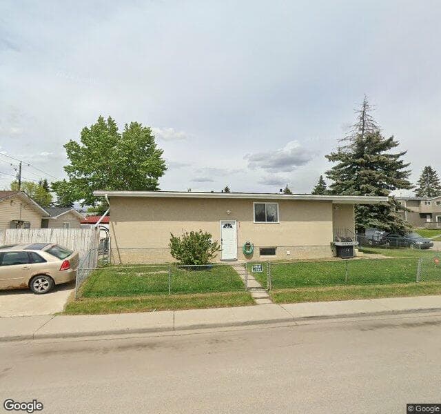 Street view of 925 43 Street SE, Calgary