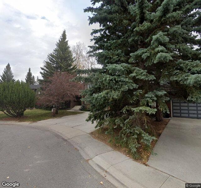 Street view of 44 Willow Park Green SE, Calgary
