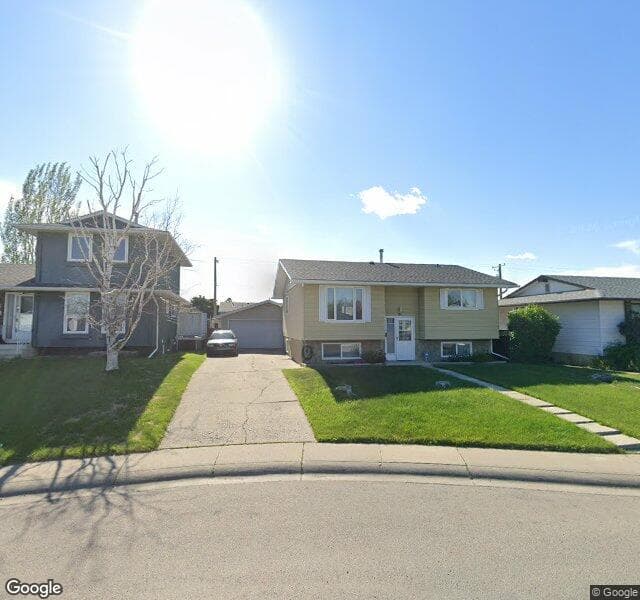 Street view of 537 Madeira Drive NE, Calgary