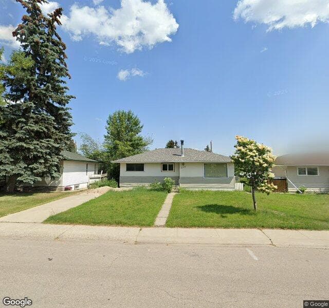 Street view of 2018 Birch Crescent SE, Calgary