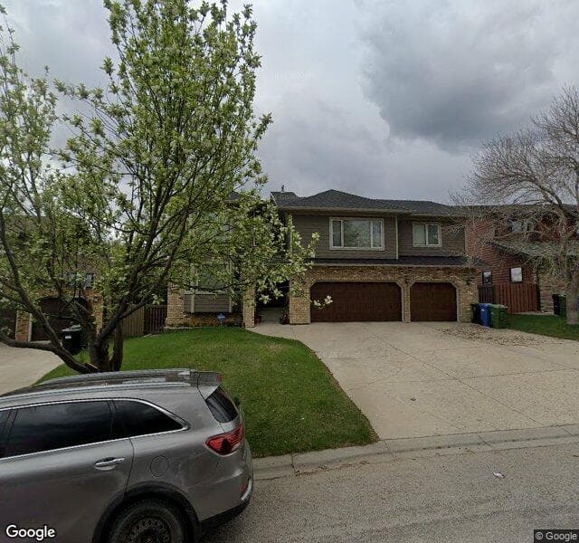Street view of 176 Edelweiss Drive NW, Calgary