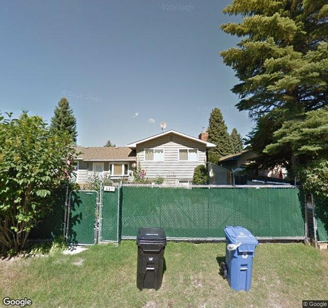 Street view of 227 Parkview Crescent SE, Calgary