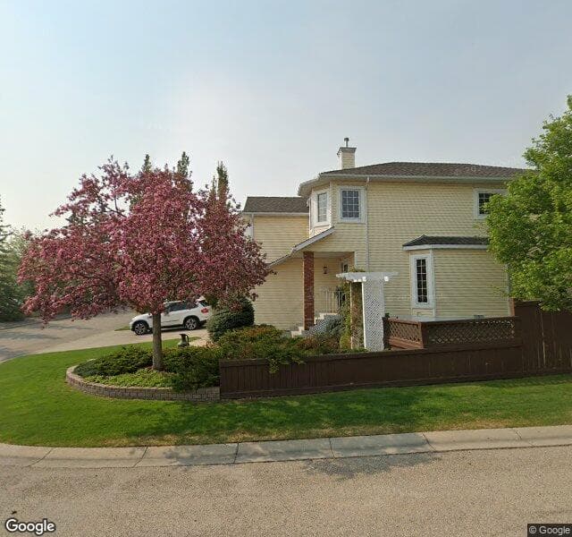 Street view of 4 Edgebrook View NW, Calgary