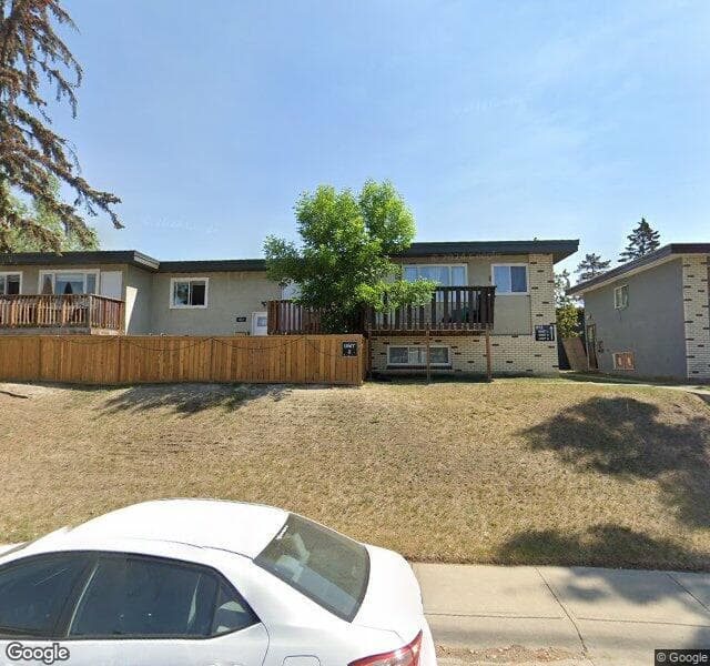 Street view of 2-812 Mcneill Road NE, Calgary