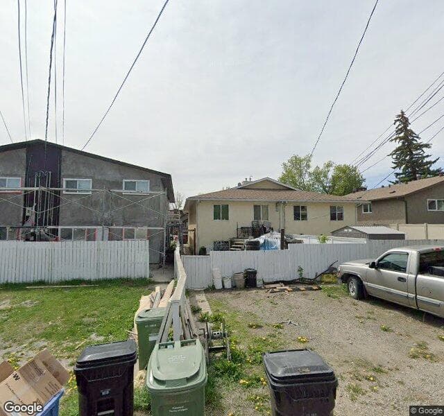 Street view of 2-208 31 Avenue NE, Calgary