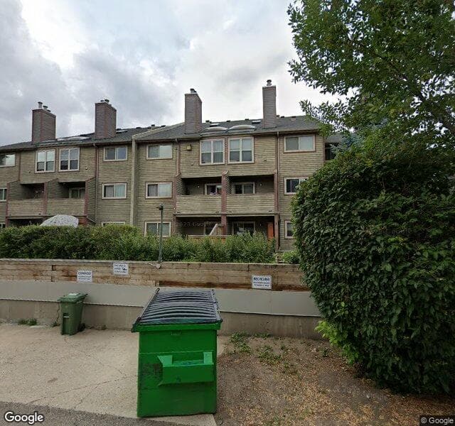Street view of 101-2218 30 Street SW, Calgary