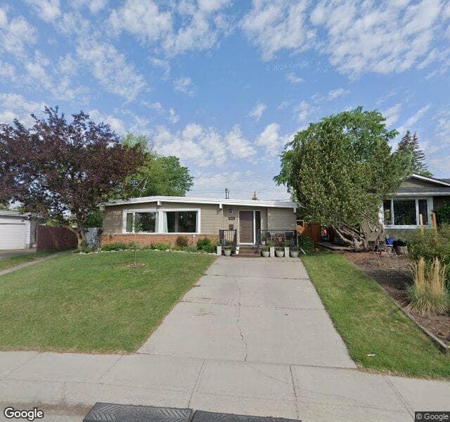 Street view of 4883 Vandoos Place NW, Calgary