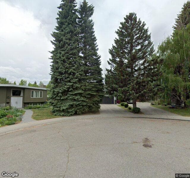 Street view of 2415 Uxbridge Drive NW, Calgary