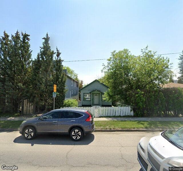 Street view of 919 20 Avenue NW, Calgary