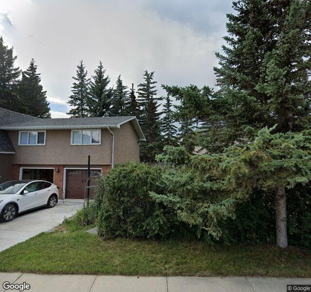 Street view of 52 Baycrest Place SW, Calgary