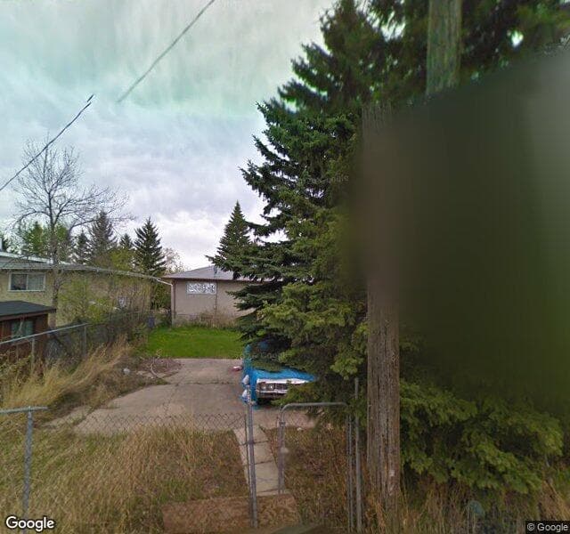 Street view of 925 39 Street SW, Calgary