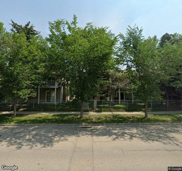 Street view of 18-914 20 Street SE, Calgary