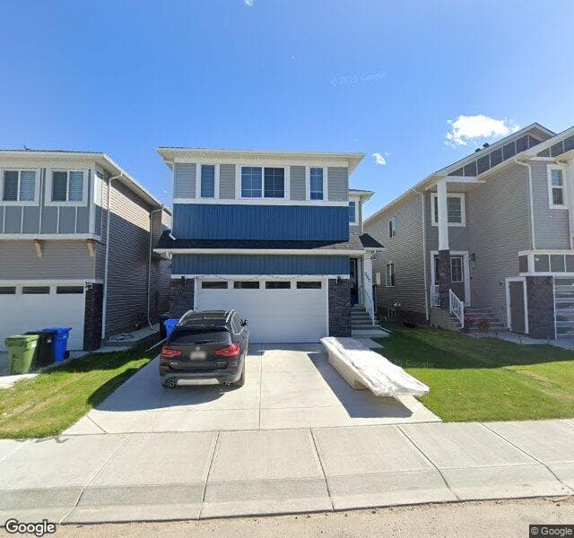 Street view of 387 Saddlecrest Circle NE, Calgary