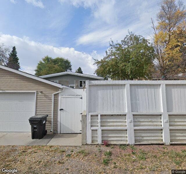 Street view of 2831 Lionel Crescent SW, Calgary