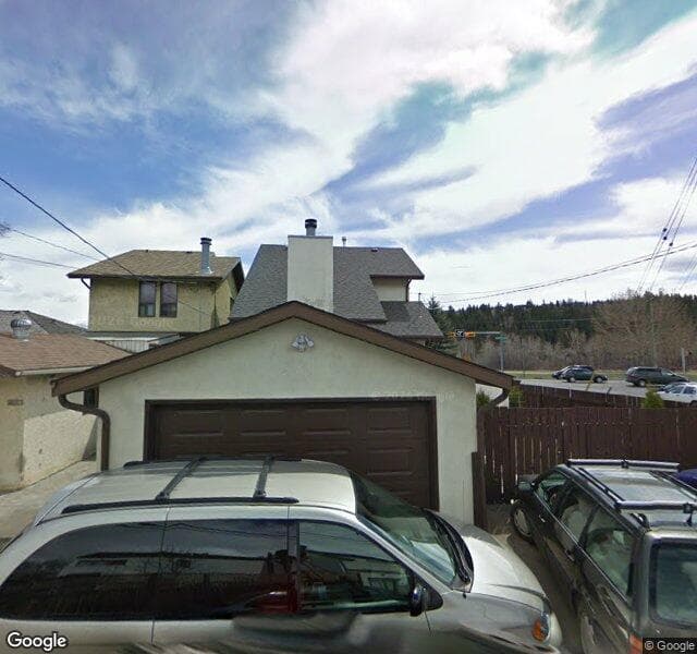 Street view of 2926 Parkdale Boulevard NW, Calgary
