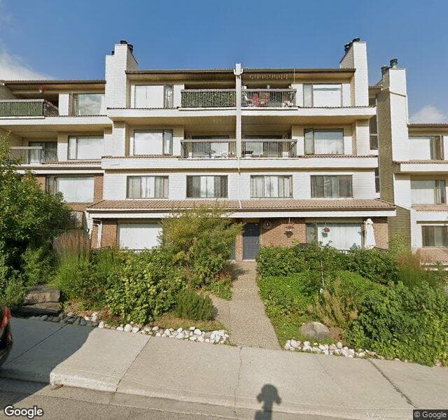 Street view of 303B-2315 15 Street SW, Calgary