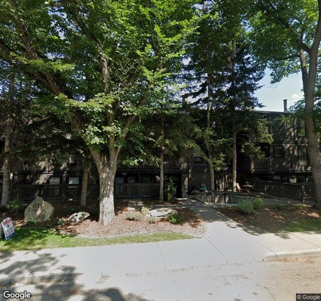 Street view of 9-616 24 Avenue SW, Calgary