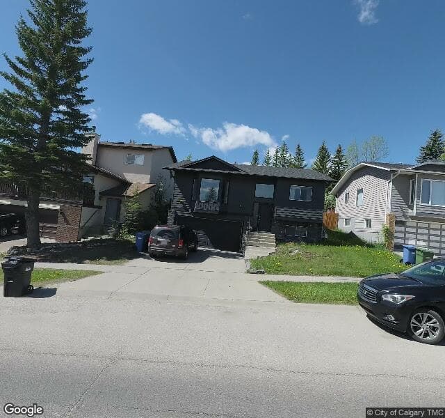 Street view of 127 Edgepark Boulevard NW, Calgary