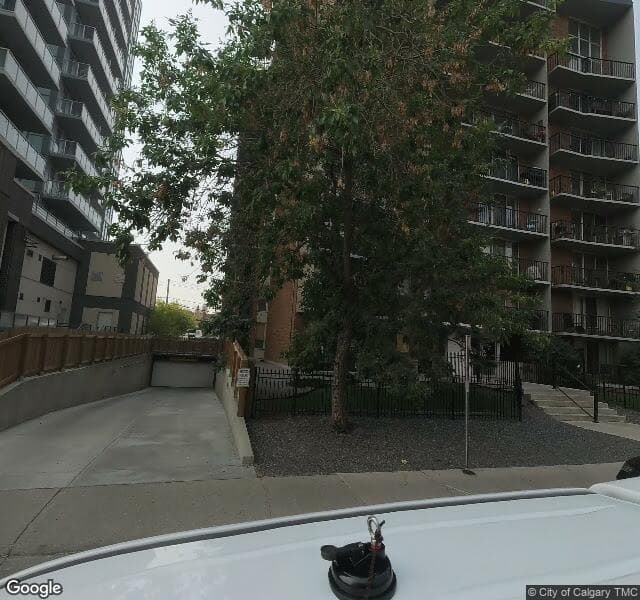 Street view of 104-715 15 Avenue SW, Calgary