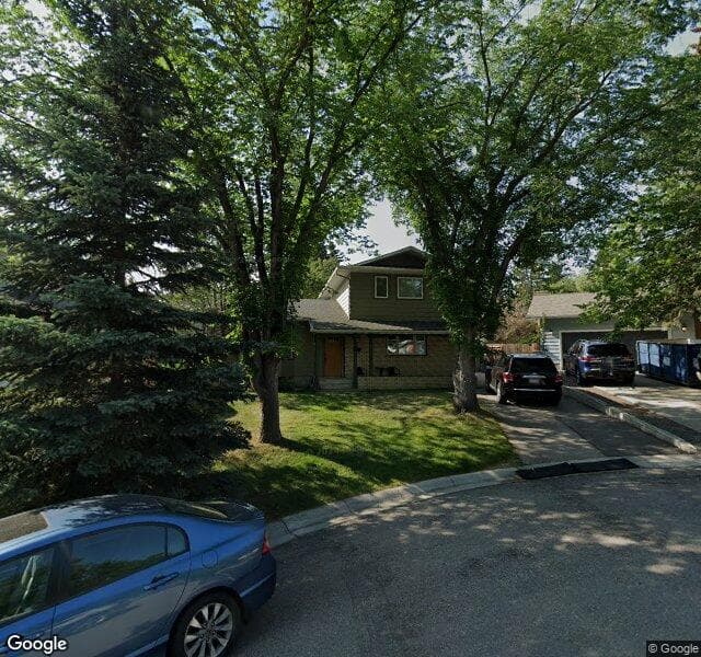 Street view of 322 Oakhill Place SW, Calgary