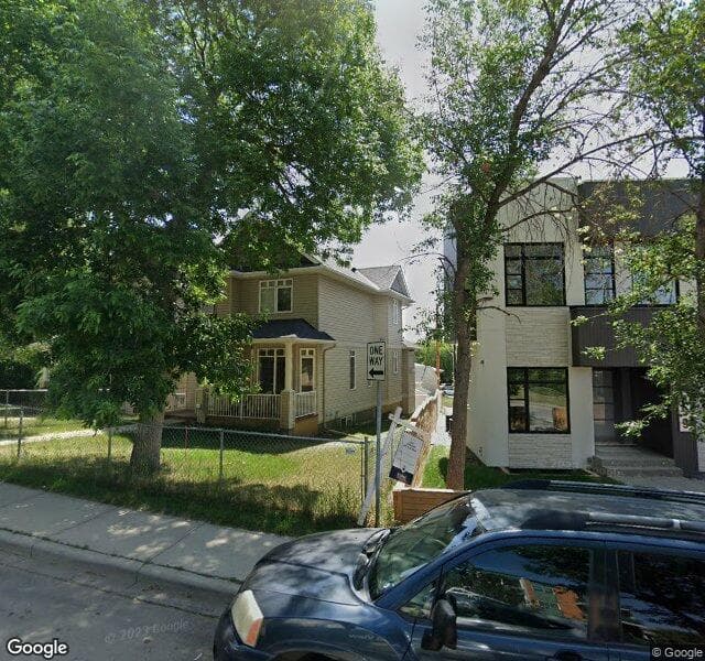 Street view of 903 Drury Avenue NE, Calgary