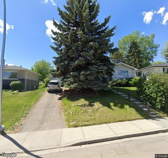 Street view of 21 Simons Crescent NW, Calgary