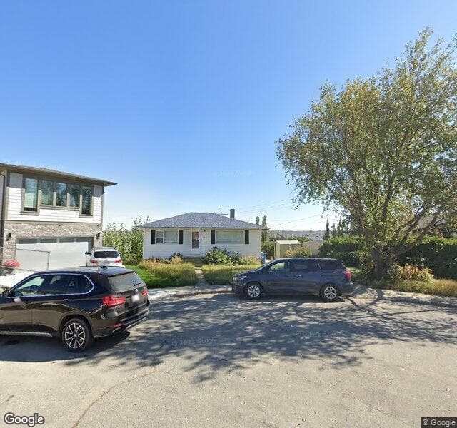 Street view of 132 44 Avenue NE, Calgary