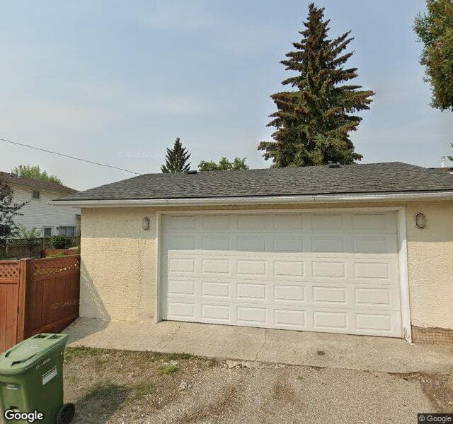 Street view of 6632 Silver Springs Crescent NW, Calgary