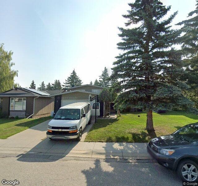 Street view of 208 Oakland Place SW, Calgary
