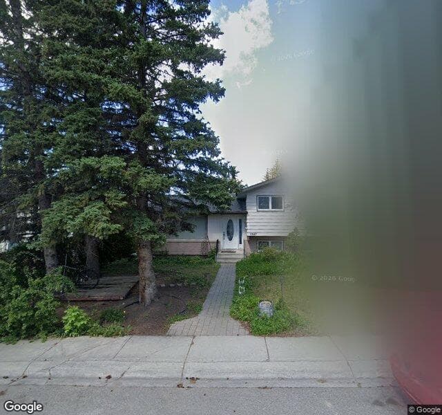 Street view of 5827 Dalkeith Hill NW, Calgary