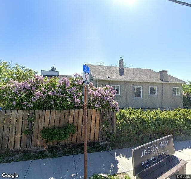 Street view of 470 20 Avenue NW, Calgary